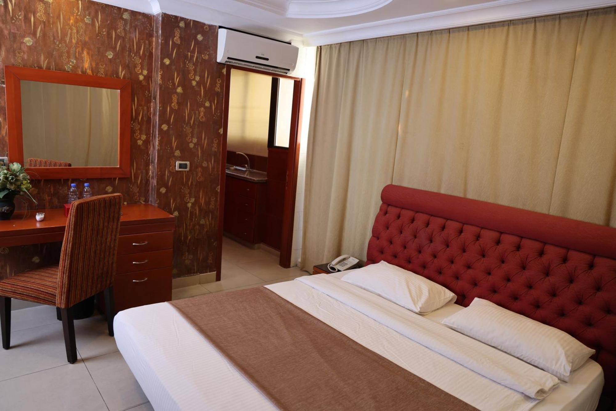 Duroy Hotel By Beverly Beyrut Dış mekan fotoğraf