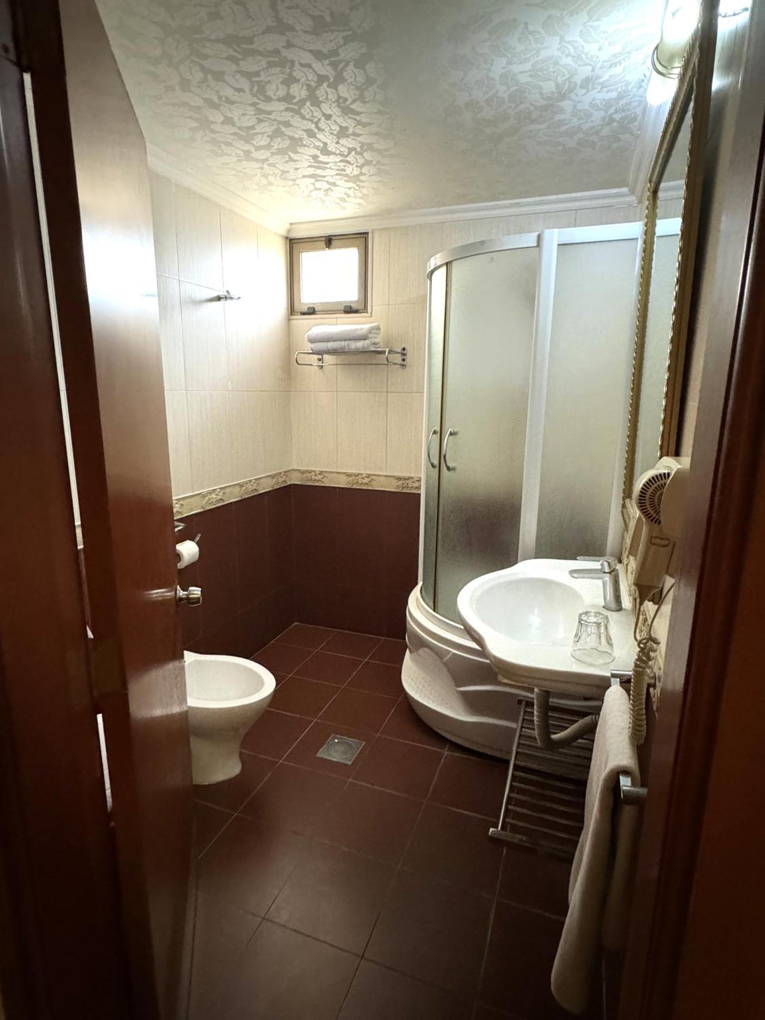 Duroy Hotel By Beverly Beyrut Dış mekan fotoğraf